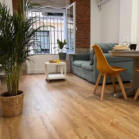 Apartamento Atocha/Reina Sofia Madrid Buitenkant foto